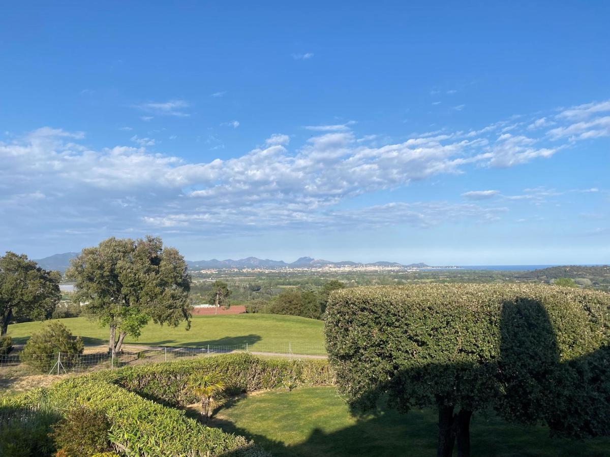 Hébergement de vacances Maison De Vacances-vue Mer-piscine -tennis *