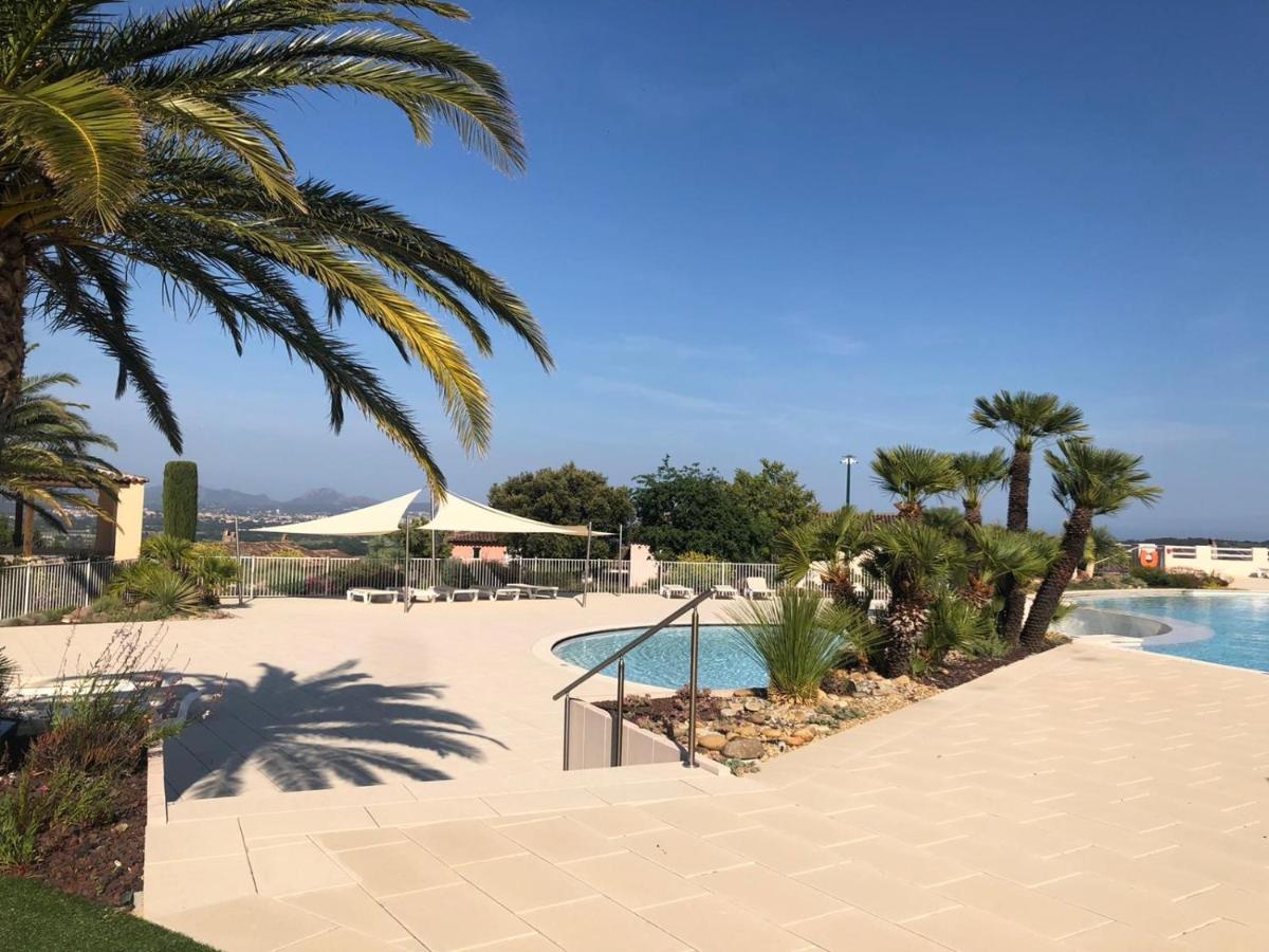 Maison De Vacances-vue Mer-piscine -tennis *
